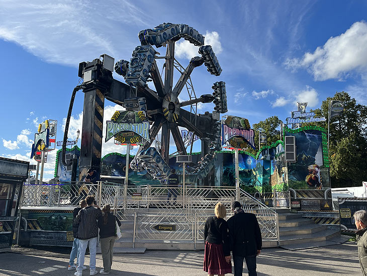 Predator auf dem Nürnberger Herbstfest (©Foto: Martin Schmitz)